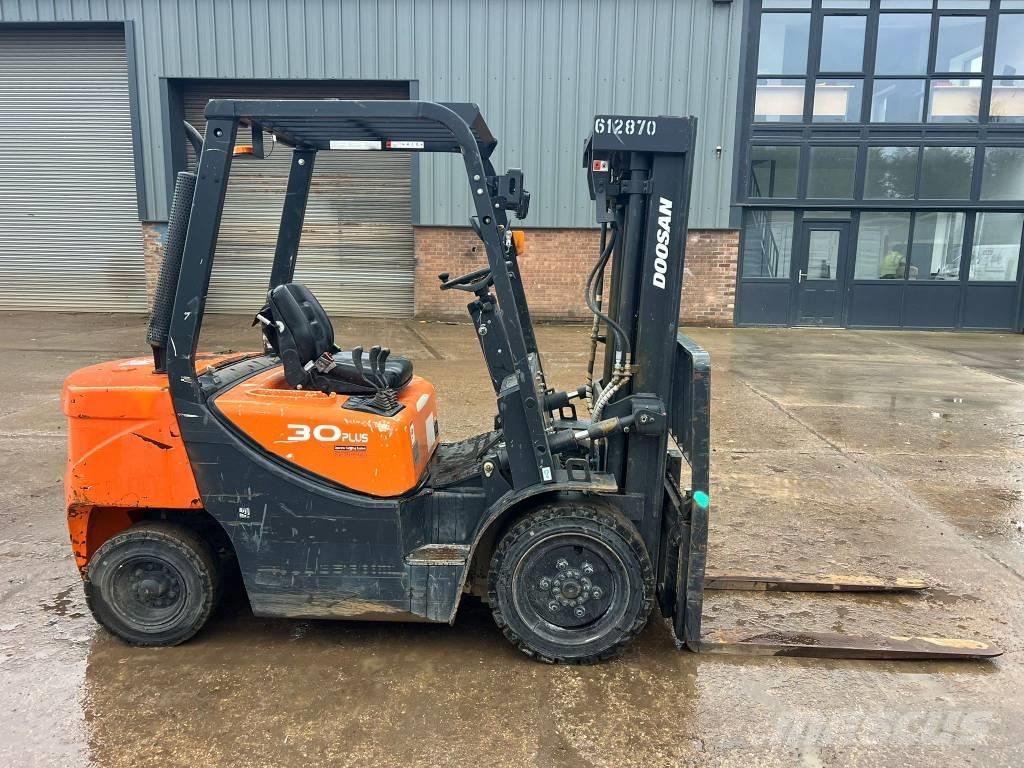 Doosan D 30 GP Dieselstapler