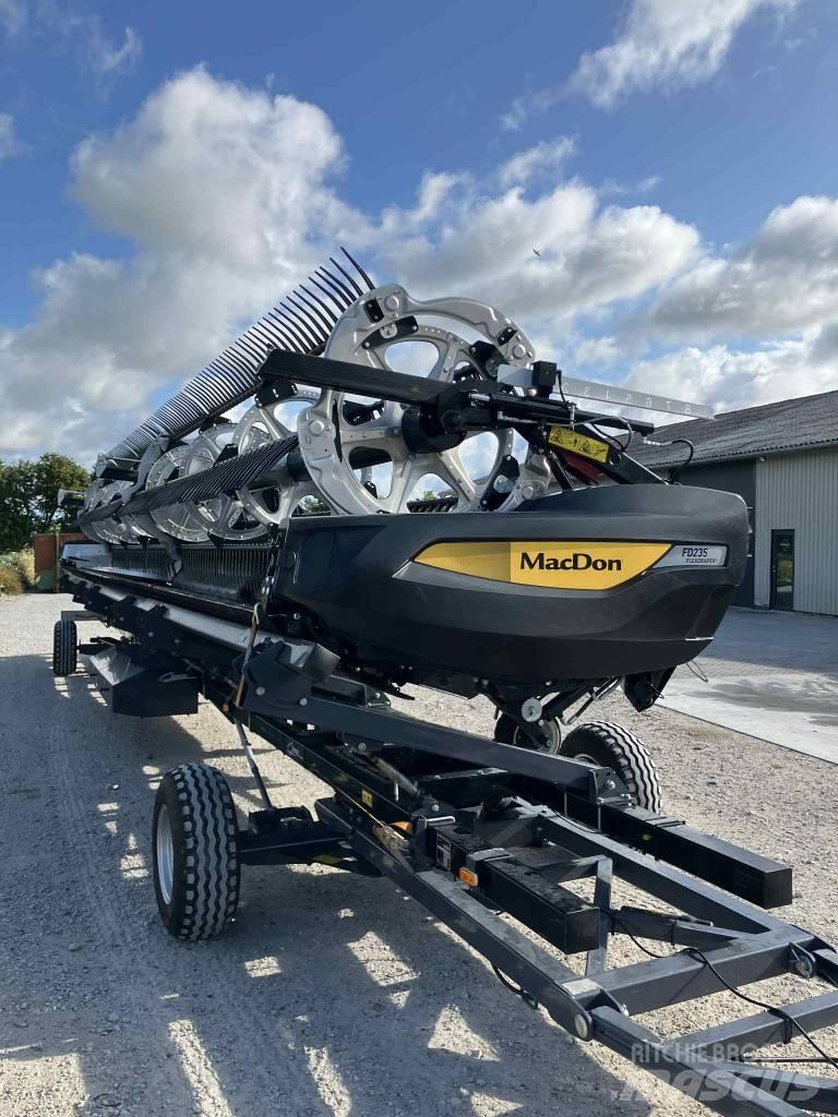 MacDon FD235 Erntevorsätze