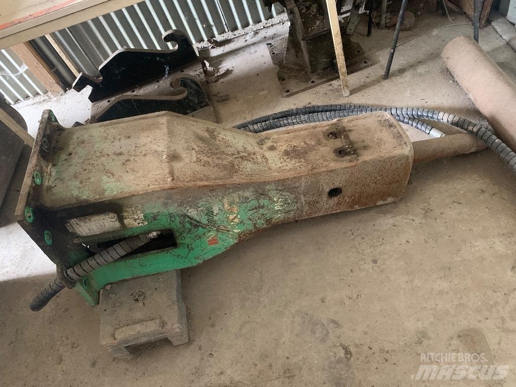 Montabert sms 140 Hammer / Brecher