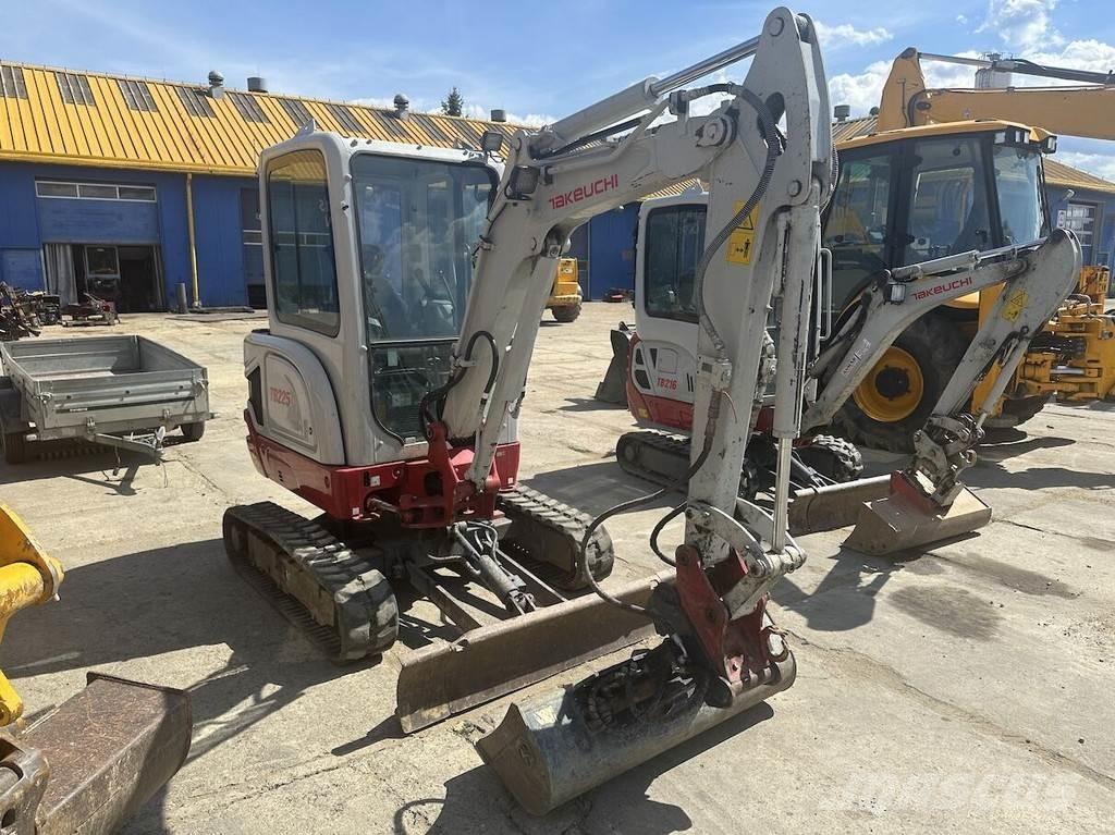 Takeuchi TB225 Minibagger < 7t