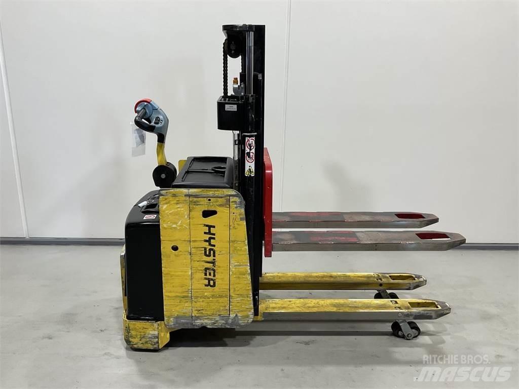 Hyster P2.0SD-17 Selbstfahrstapler