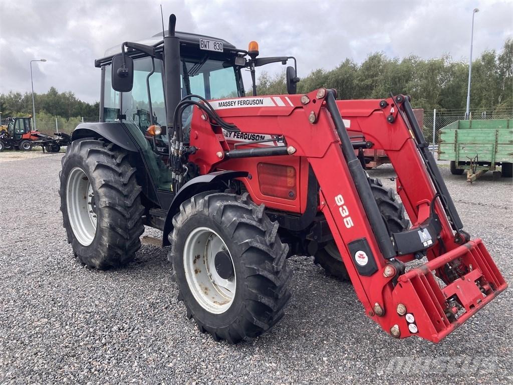 Massey Ferguson 4435 Traktoren