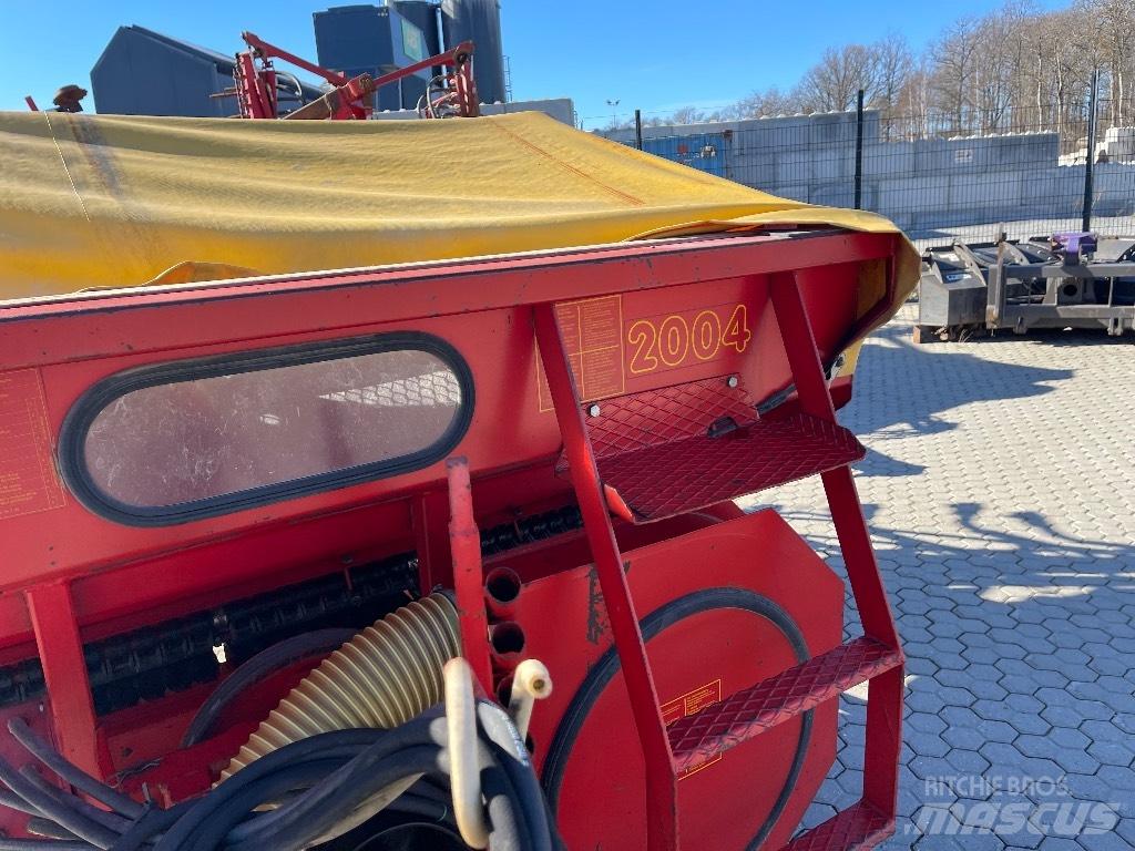 Tive 2204 såjet 4m Drillmaschinen