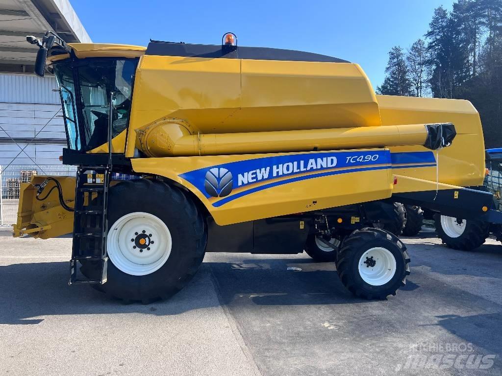 New Holland TC 4.90 Mähdrescher