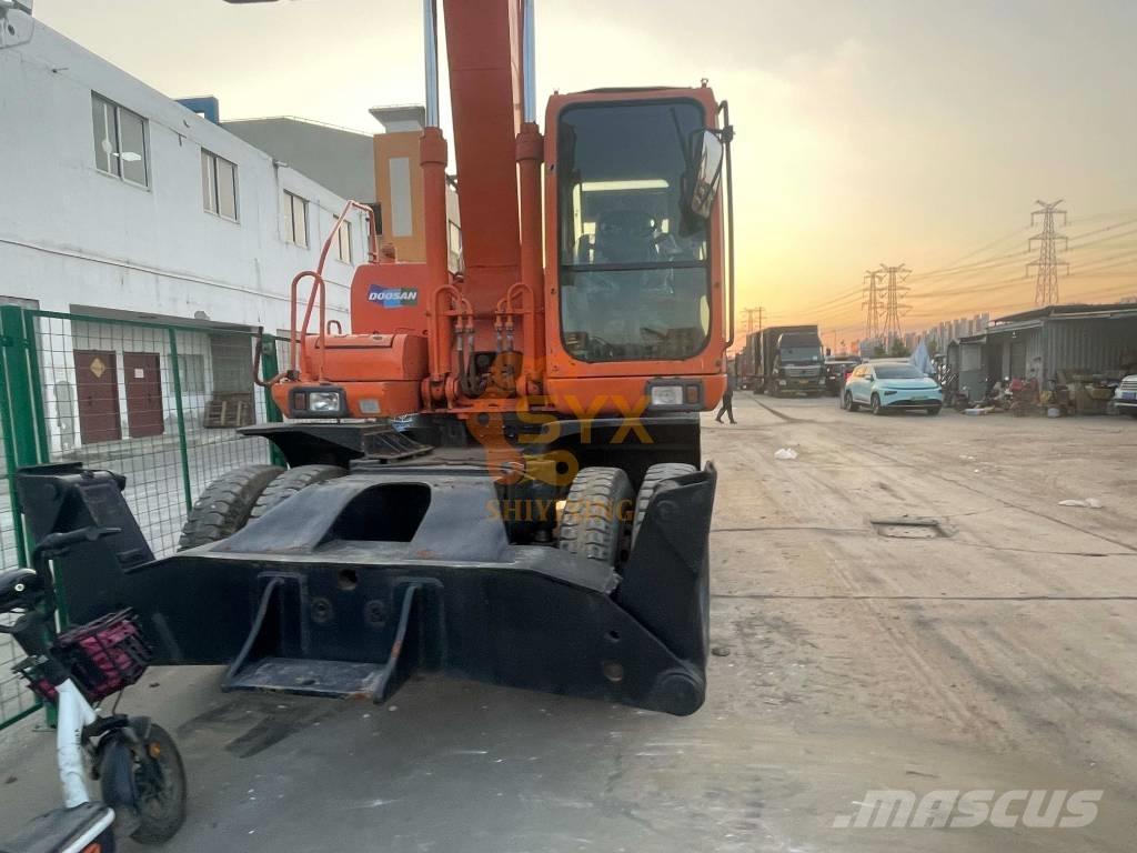 Doosan DH210W-7 Mobilbagger