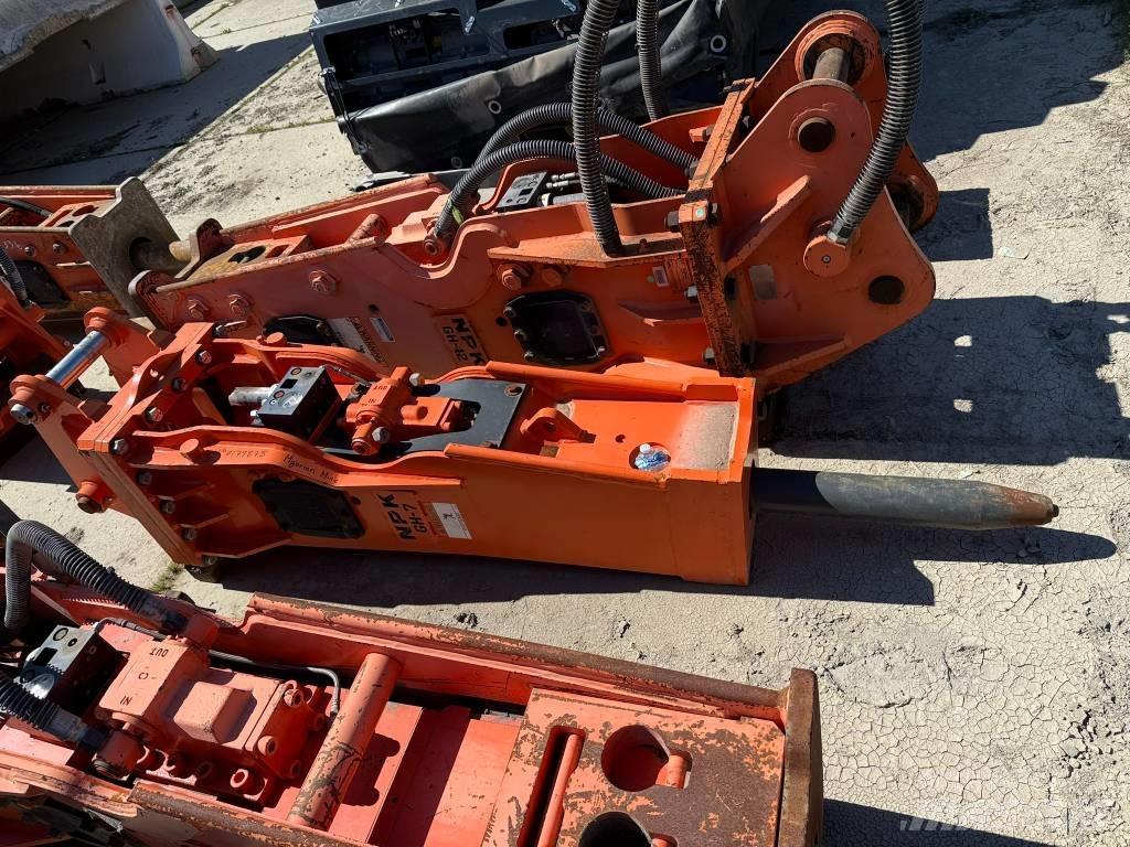 NPK GH 7 Hammer / Brecher