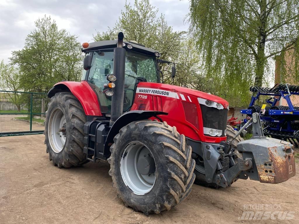 Massey Ferguson 7726 Traktoren