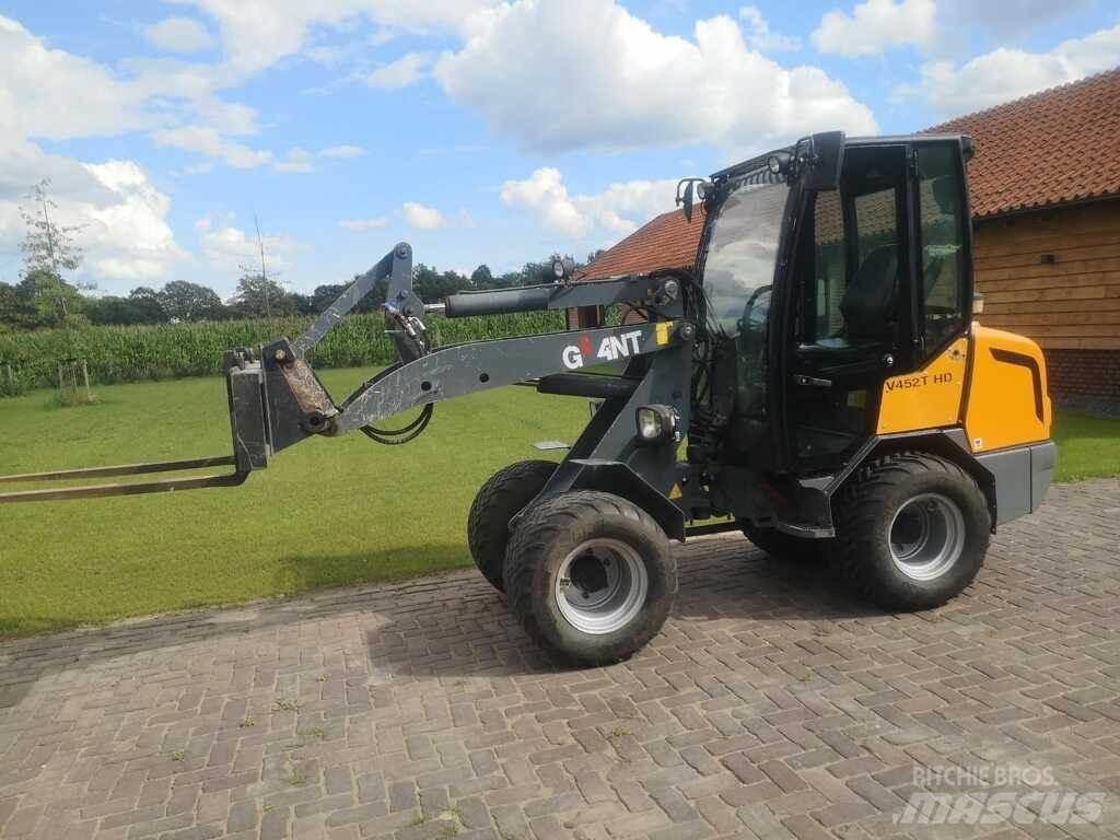 GiANT V 452 T HD Radlader