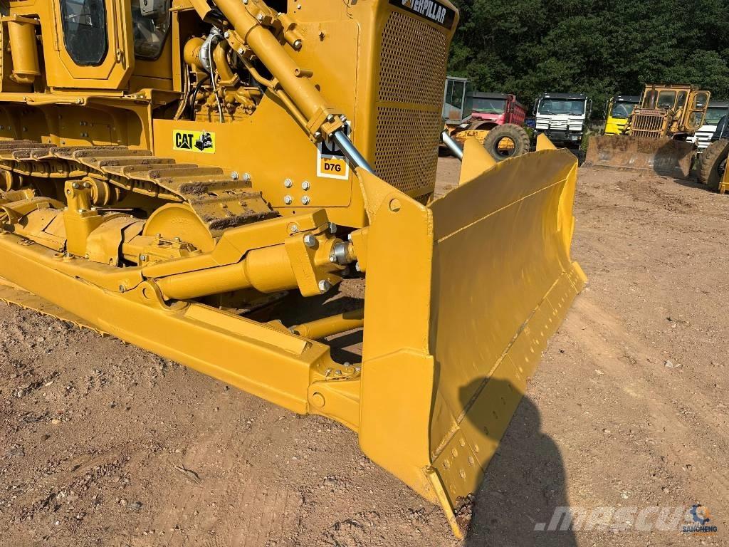 CAT D7G Bulldozer