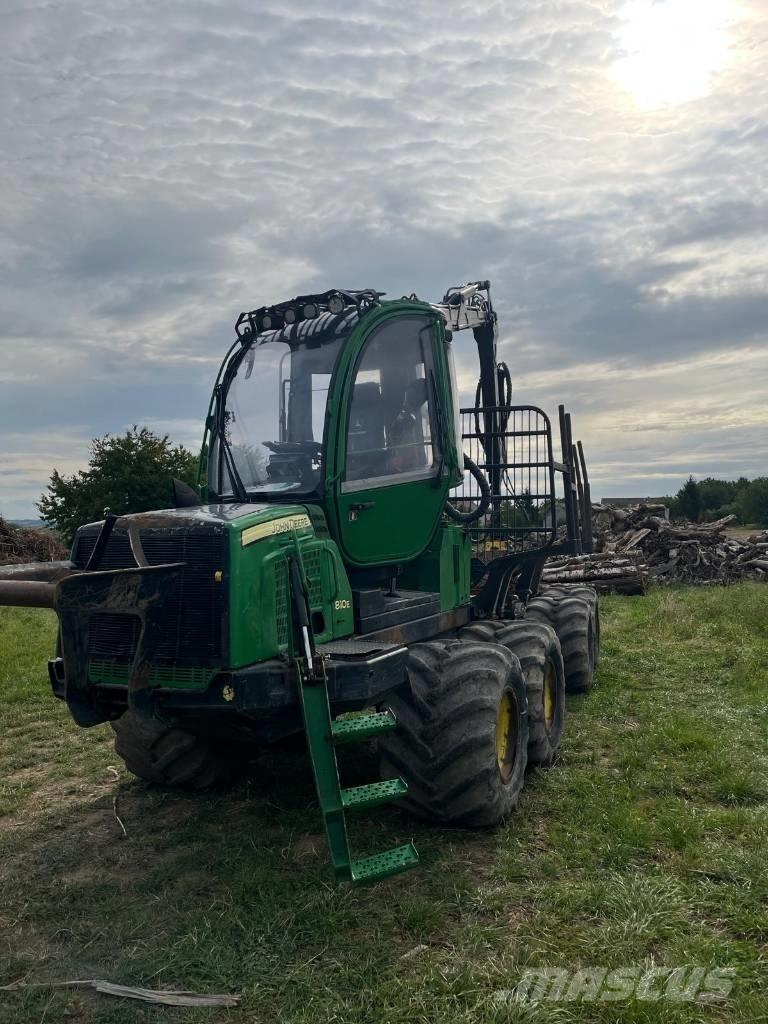 John Deere 810 E Forwarder