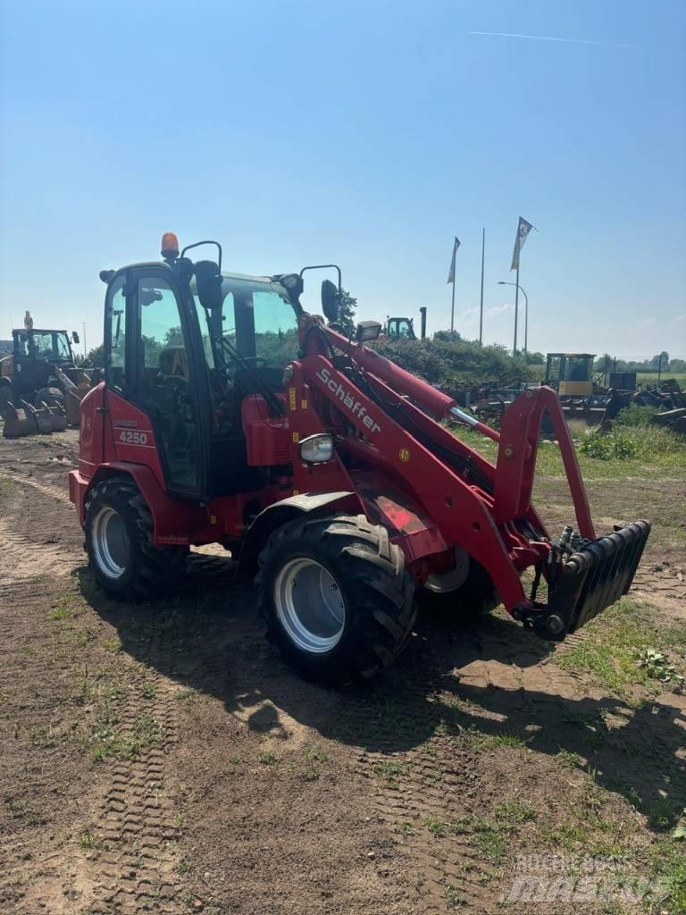 Schäffer 4250 Multifunktionslader