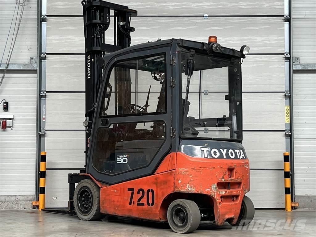 Toyota 8FBMT30 Elektrostapler