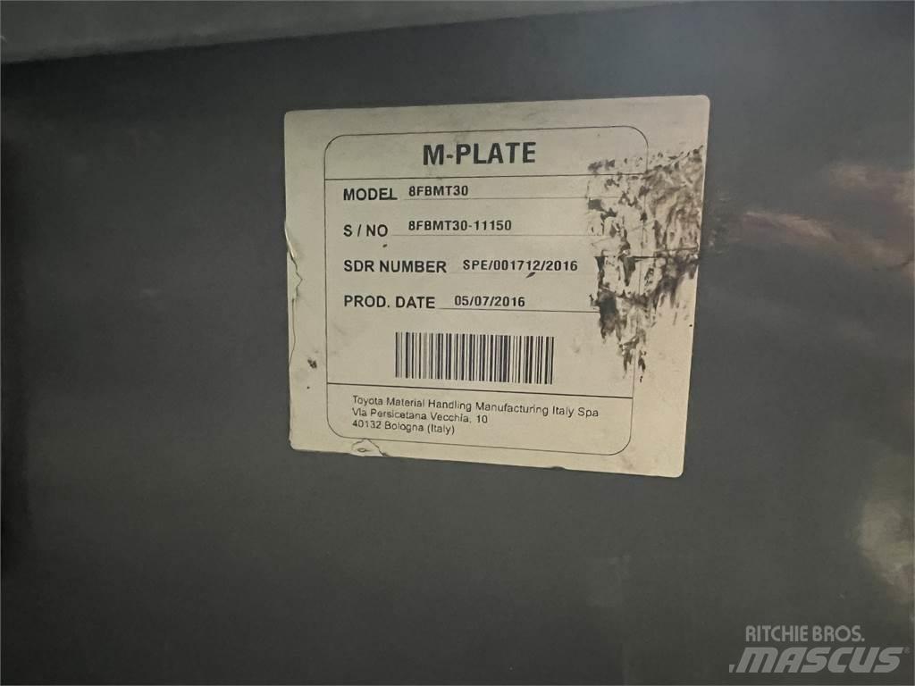 Toyota 8FBMT30 Elektrostapler