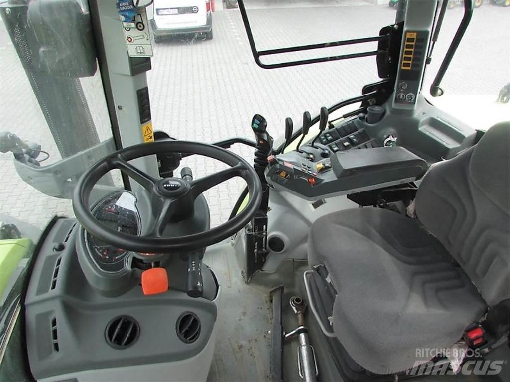 CLAAS Arion 650 Traktoren