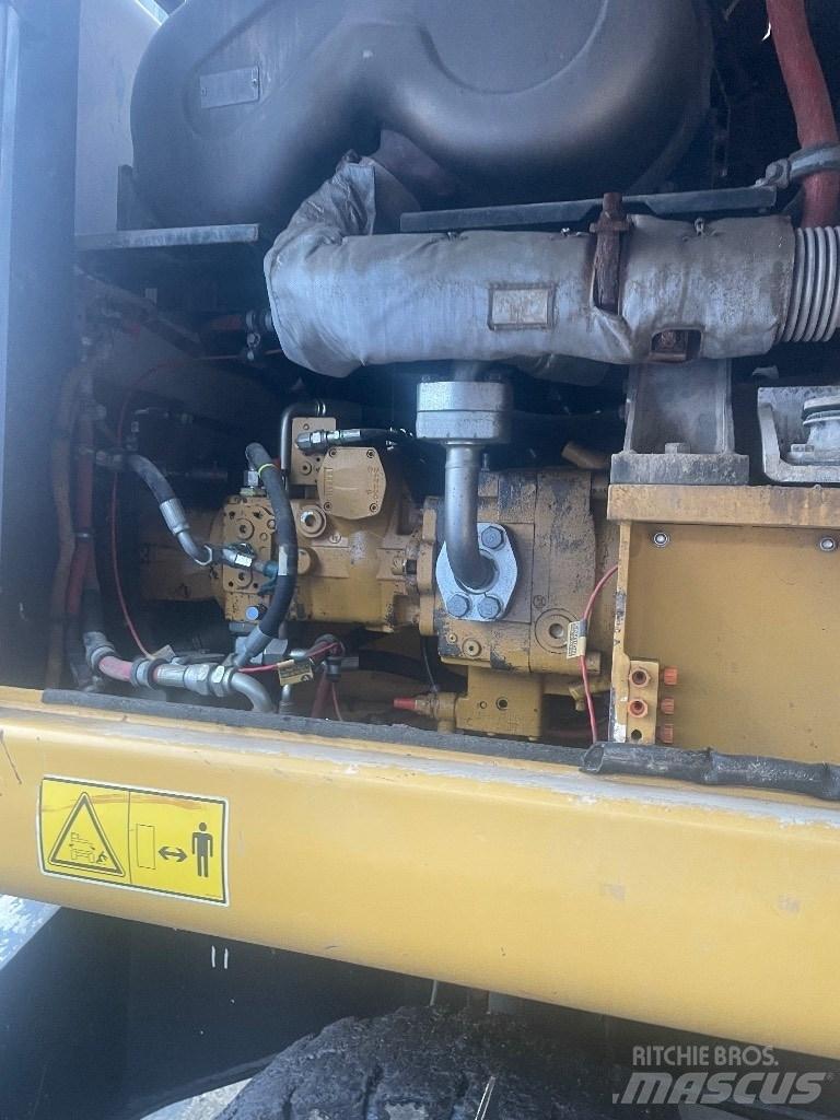 CAT Mh3022 Sonstige Flurförderzeuge