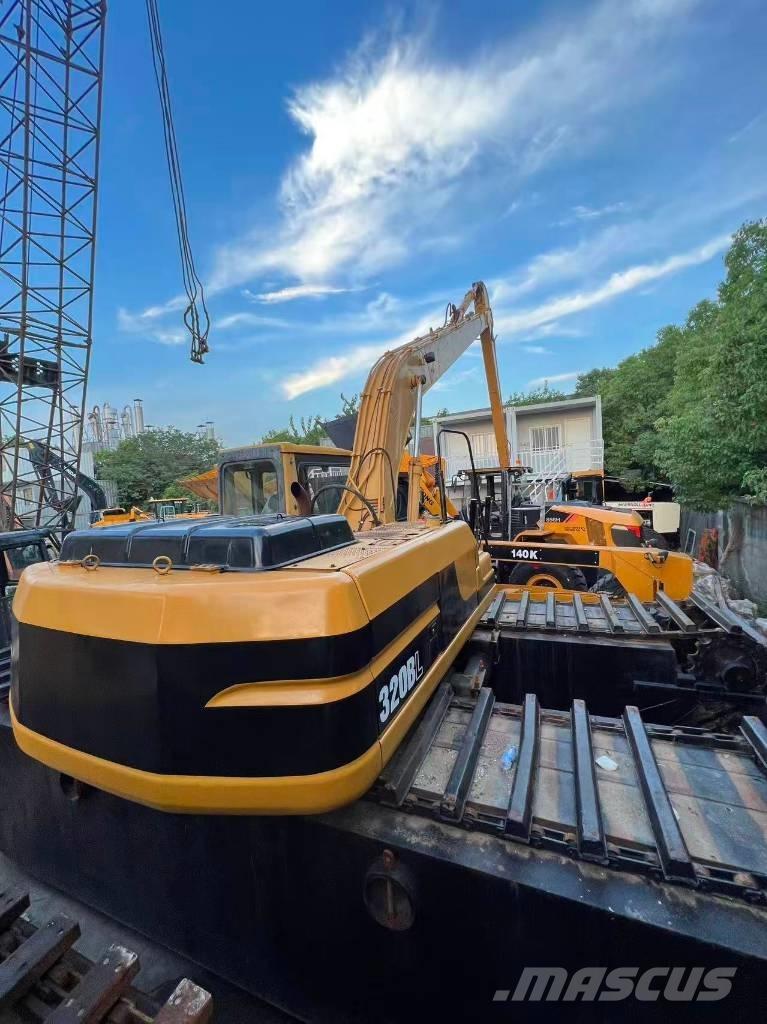 CAT 320BL Amphibienbagger
