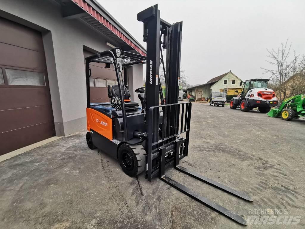 Doosan B25S-7 Elektrostapler