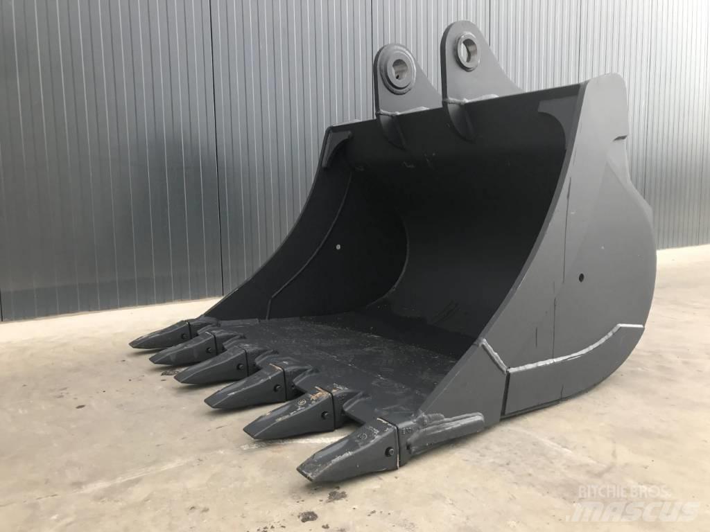 Volvo EC200 Schaufeln