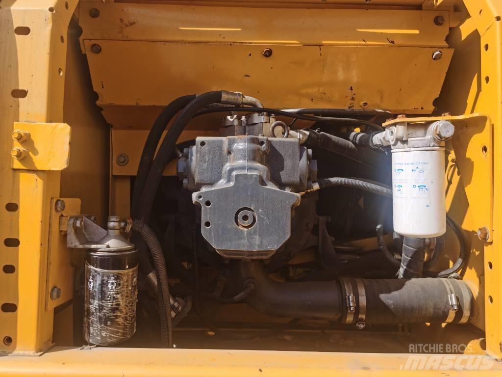 Komatsu PC 220-7 Raupenbagger