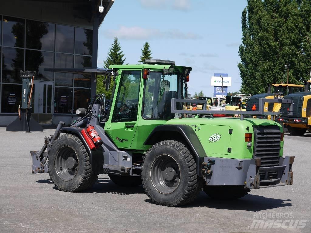 LM Trac 686 Radlader