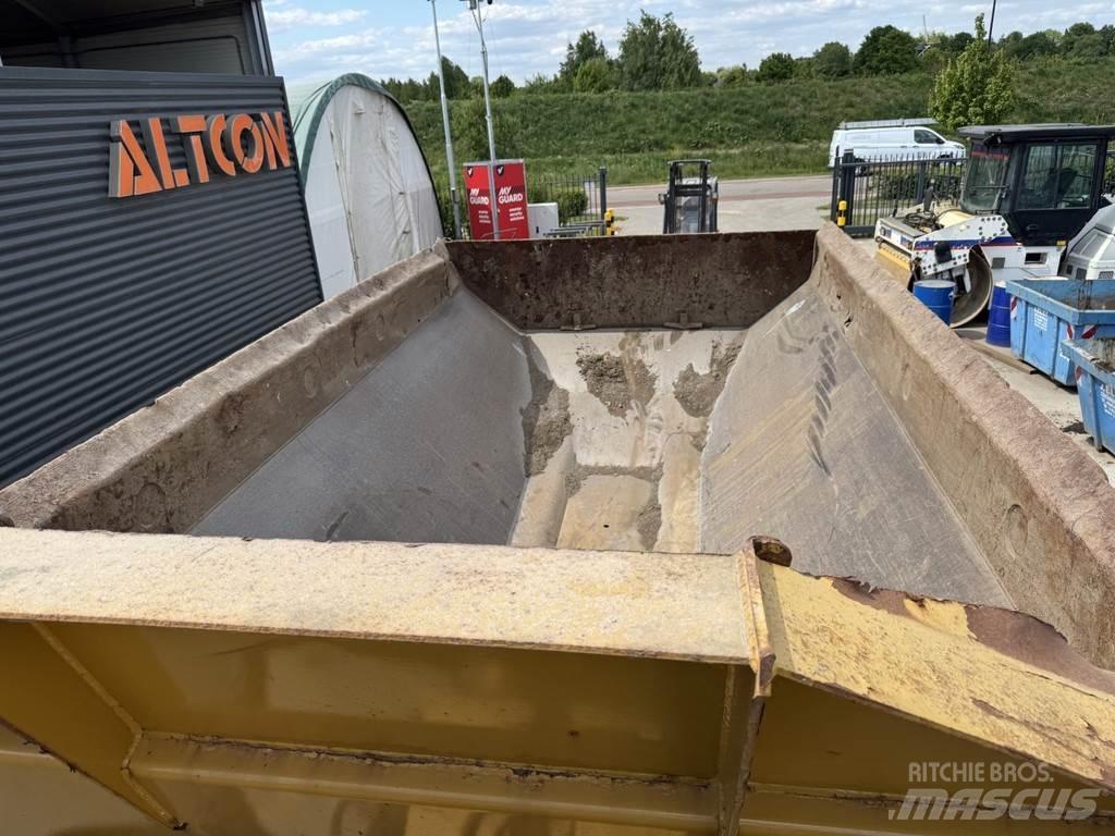CAT 730C Minidumper