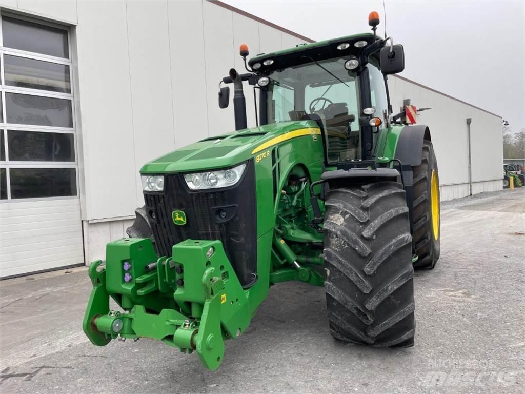 John Deere 8270R Traktoren