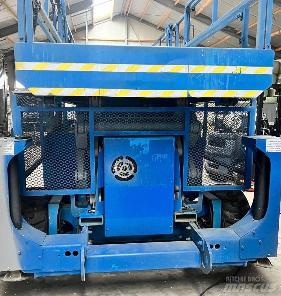 Genie GS 4390 RT Scheren-Arbeitsbühnen