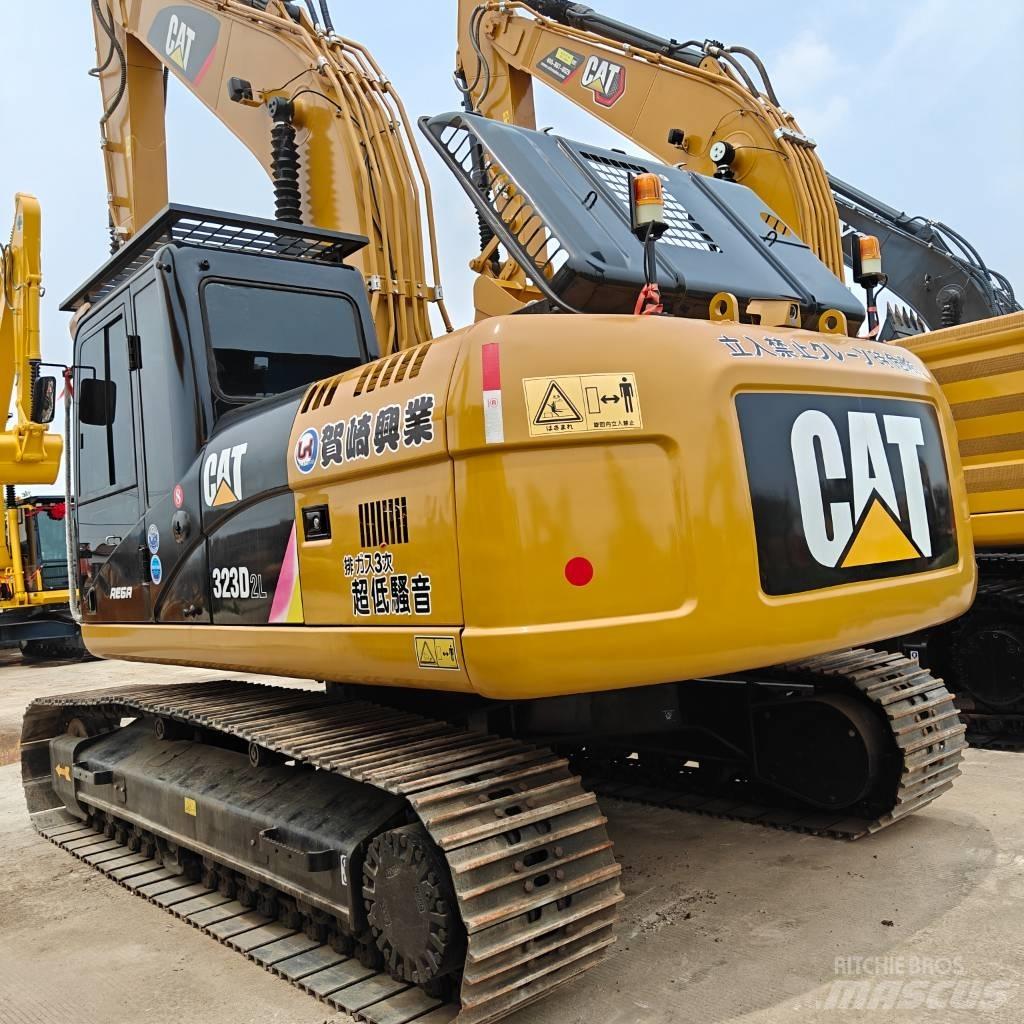CAT 323 D L Raupenbagger