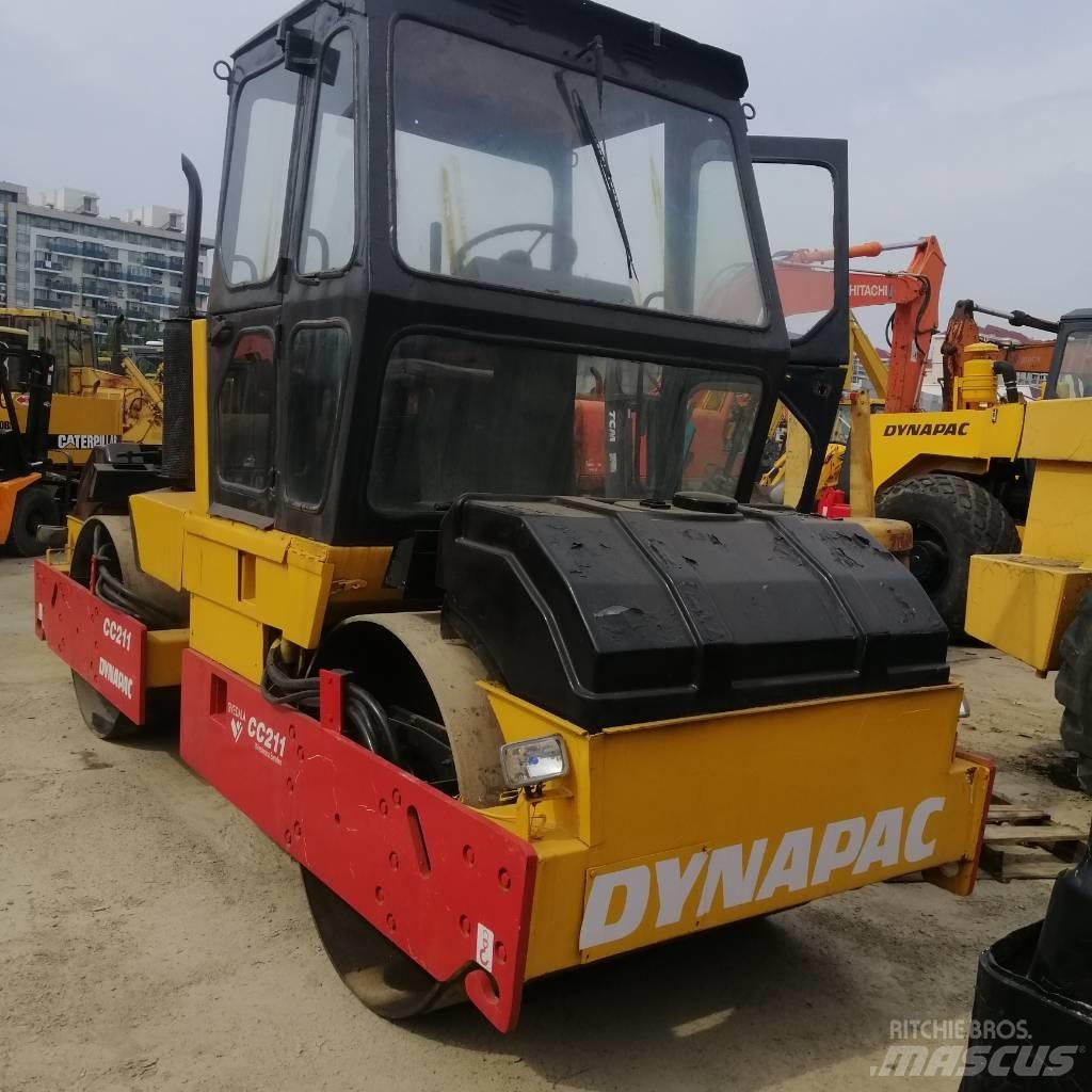 Dynapac CC 211 Tandemwalzen