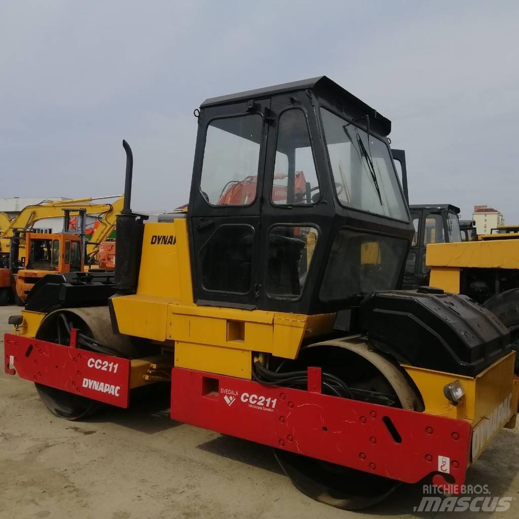 Dynapac CC 211 Tandemwalzen
