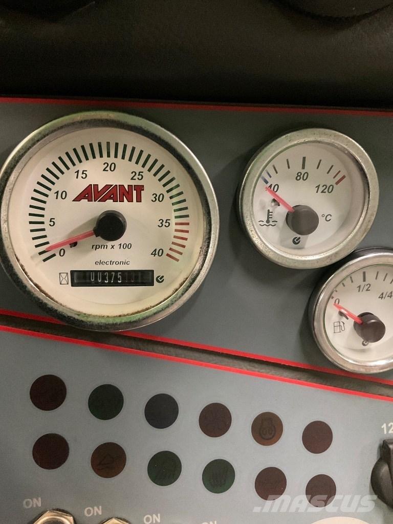 Avant 528 Multifunktionslader
