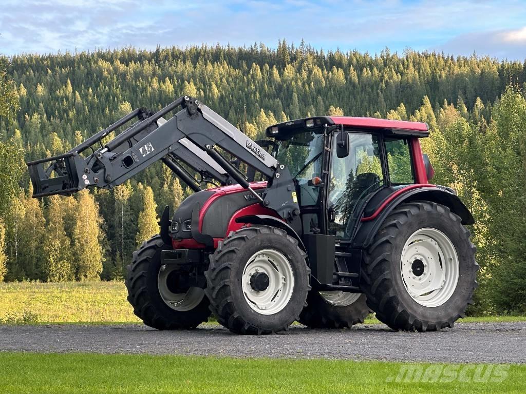 Valtra N 111 HiTech Traktoren