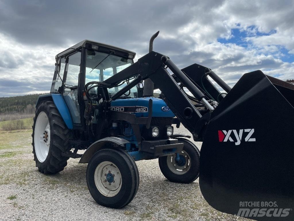 Ford 4830 Traktoren