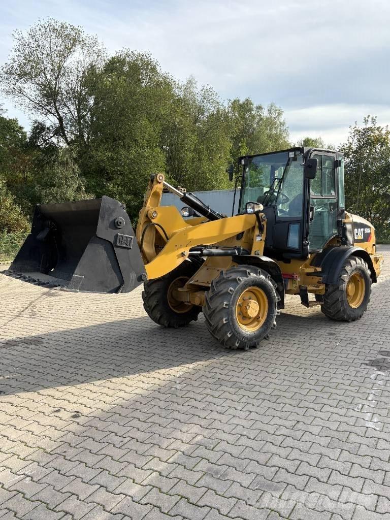 CAT 908M Radlader