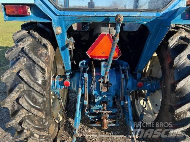 Ford 4000 Traktoren