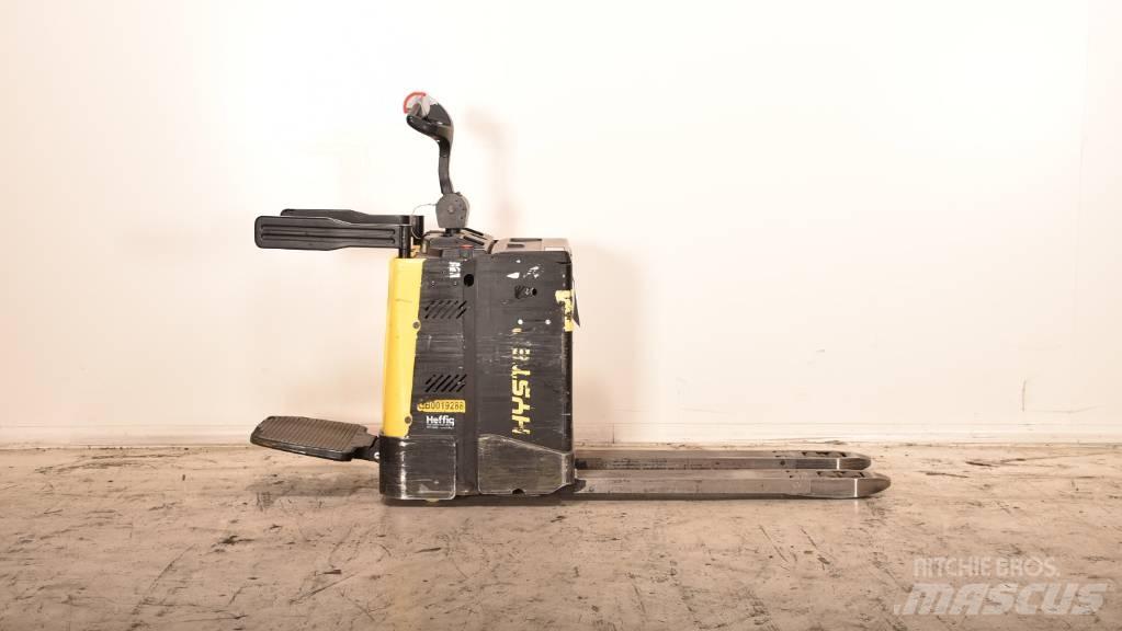 Hyster P 2.0 S Gabelstapler mit Fahrerstand