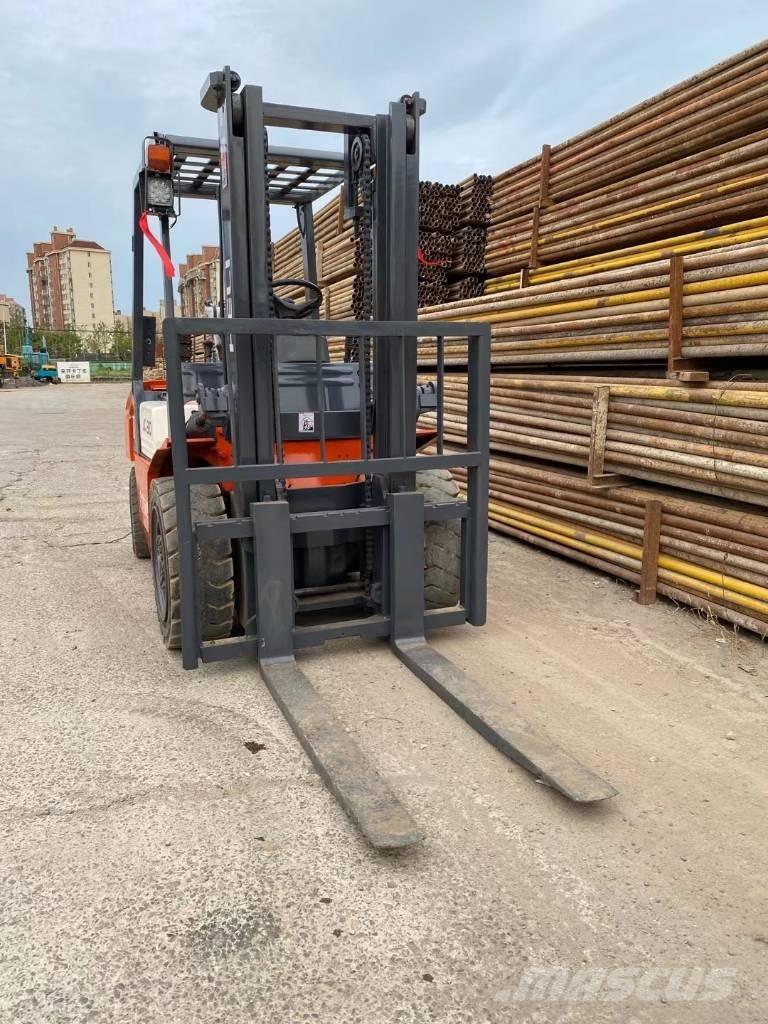 Heli FD 30 Dieselstapler