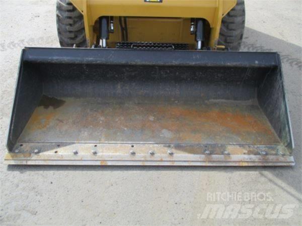 CAT 236 D Kompaktlader