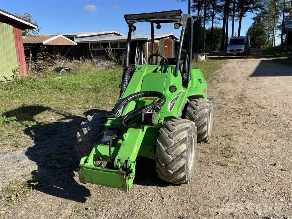 Avant 760i Minilader