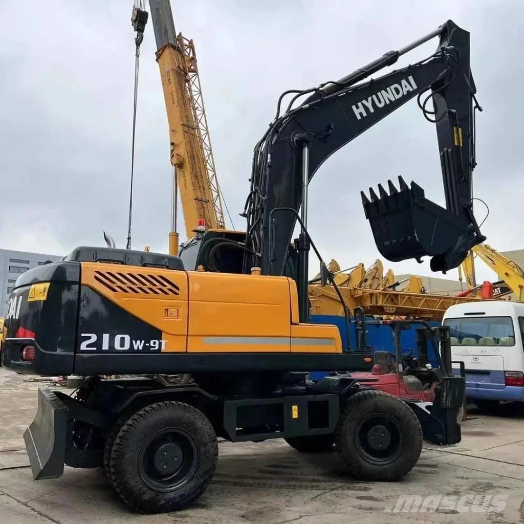 Hyundai R210W-9T Mobilbagger