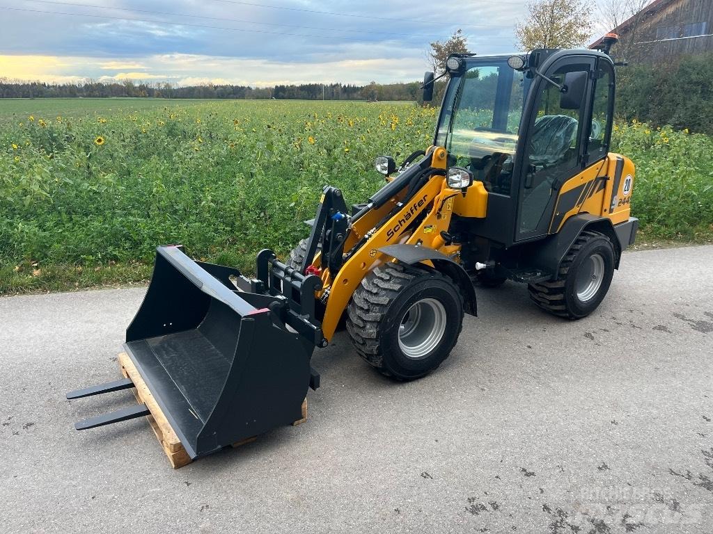 Schäffer 2445S Kompaktlader