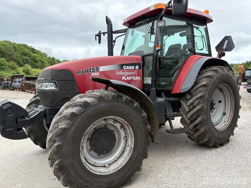 Case IH MXM 155 Pro Traktoren