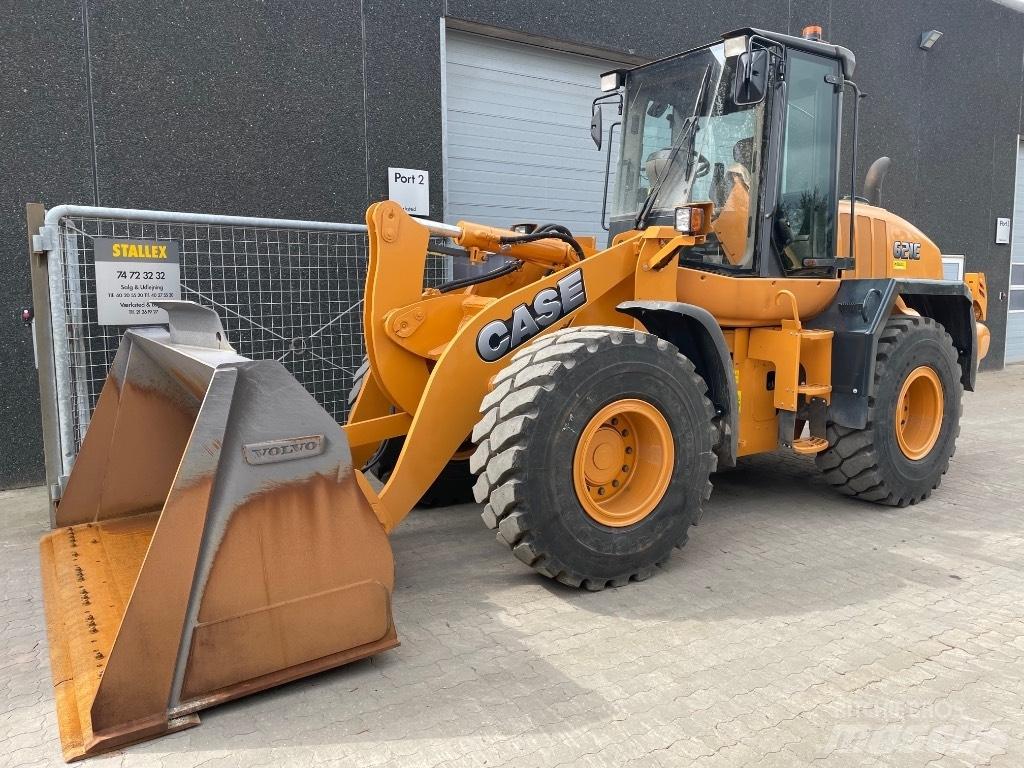CASE 621E Radlader