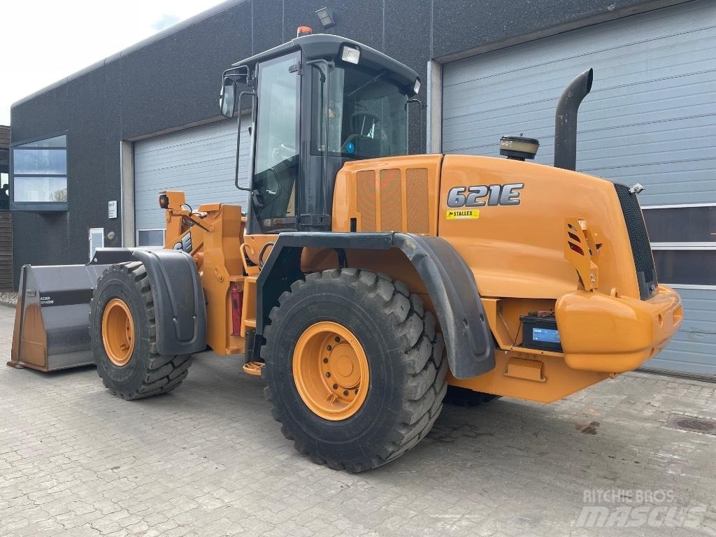 CASE 621E Radlader
