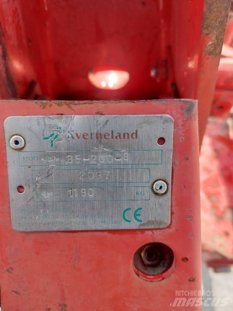 Kverneland EM 85 4 Wendepflüge