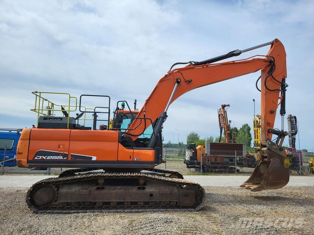 Doosan DX255LC-5 Raupenbagger