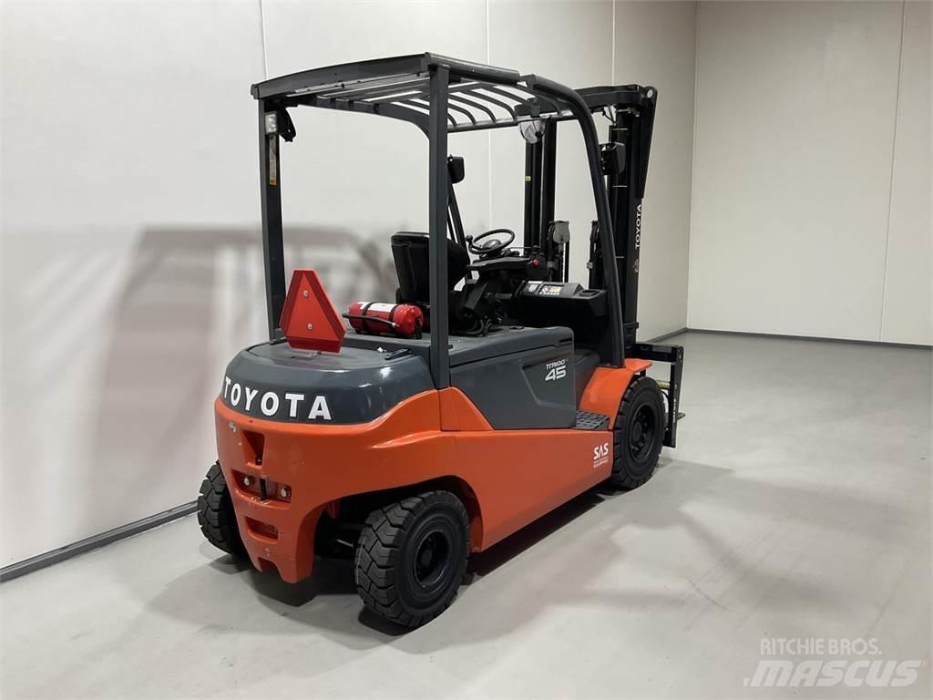 Toyota 8FBMT45 Elektrostapler