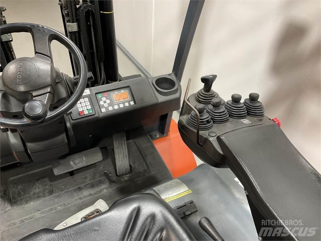 Toyota 8FBMT45 Elektrostapler