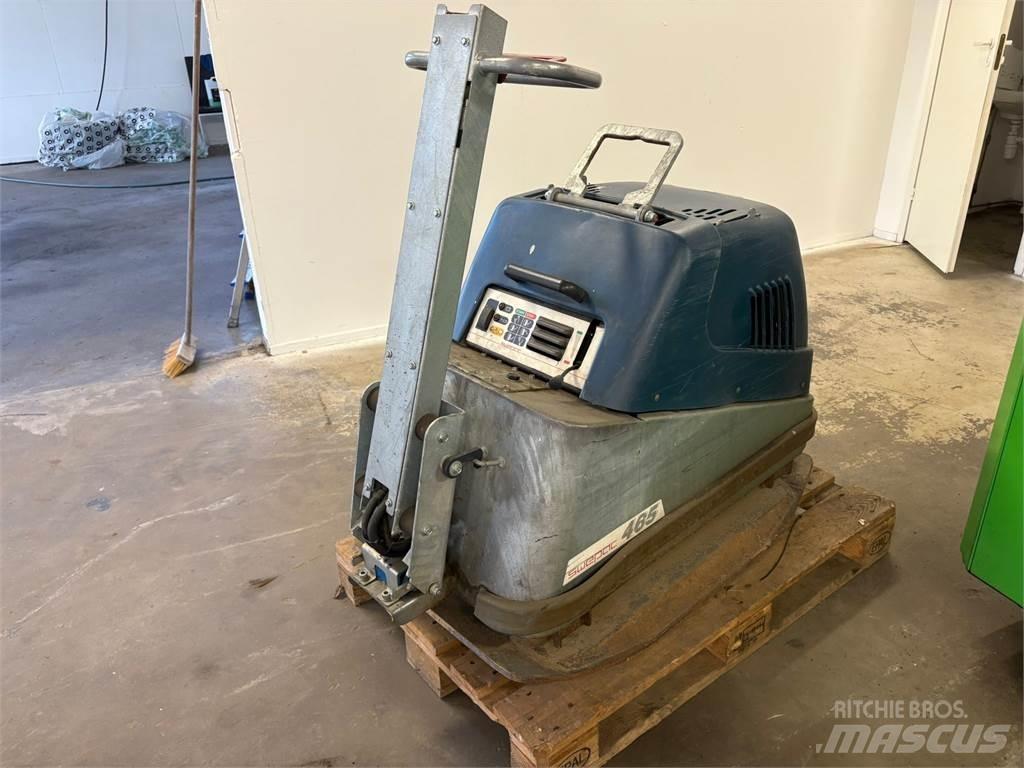 Swepac FB 465 Erdbauwalzen