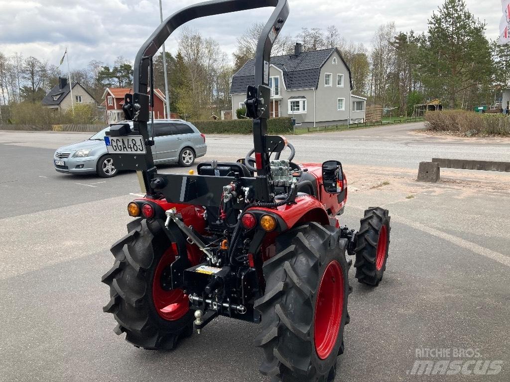 Branson 2500h Traktoren